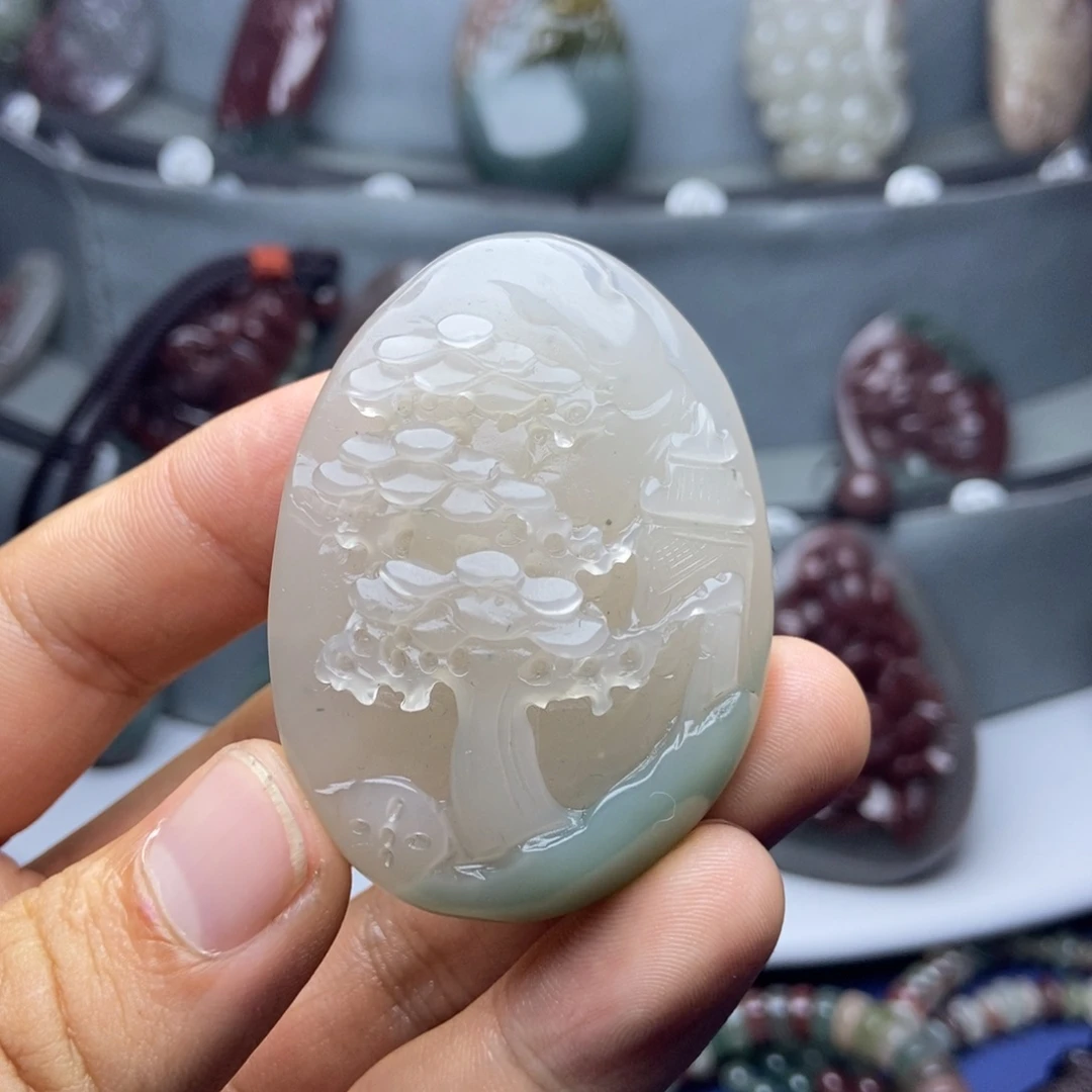 梦***少玛瑙/玉髓未镶嵌颈饰