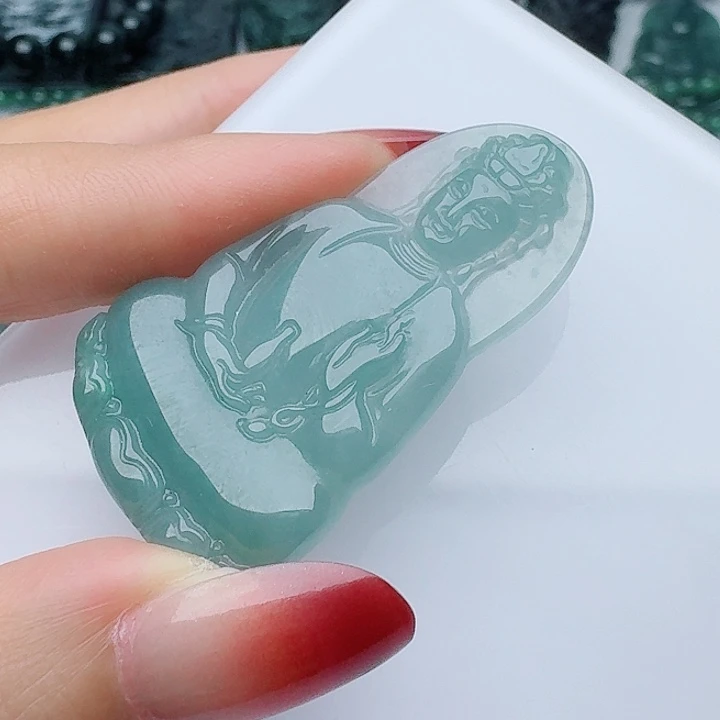 颈饰未镶嵌翡翠天然的A货翡翠多样性发其一