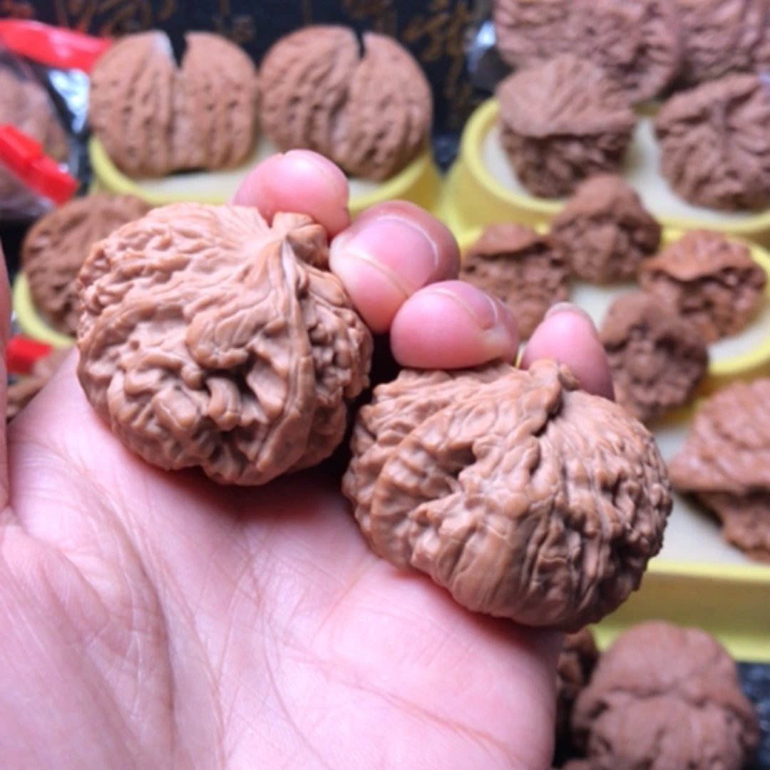 【闪购商品】手串/手链核桃白狮子异形