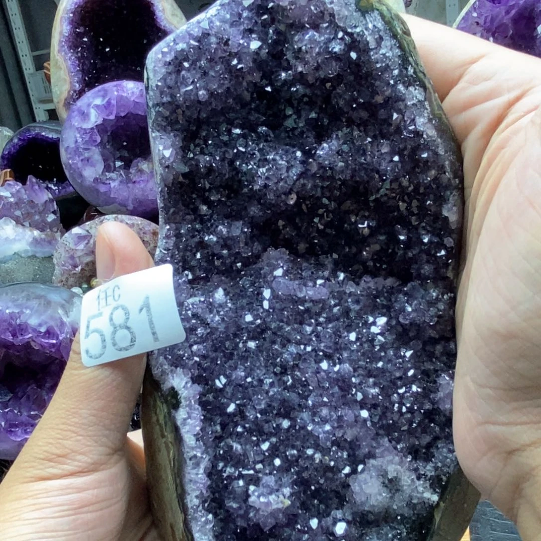 未镶嵌大型摆件（非配饰）水晶