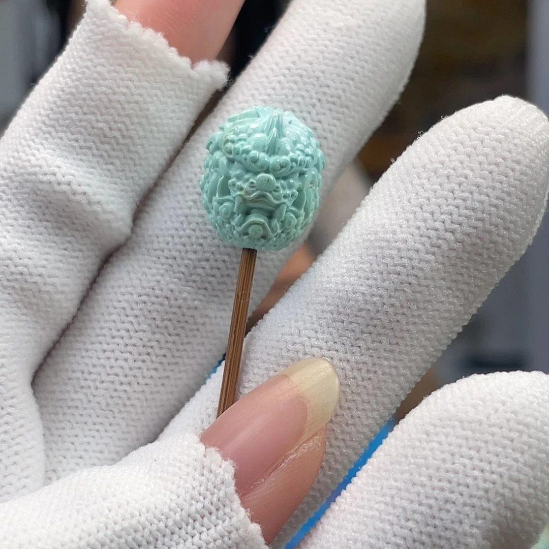 绿松石未镶嵌挂件