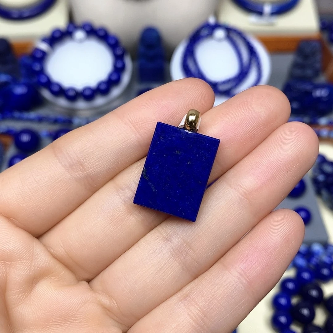 青金石未镶嵌颈饰