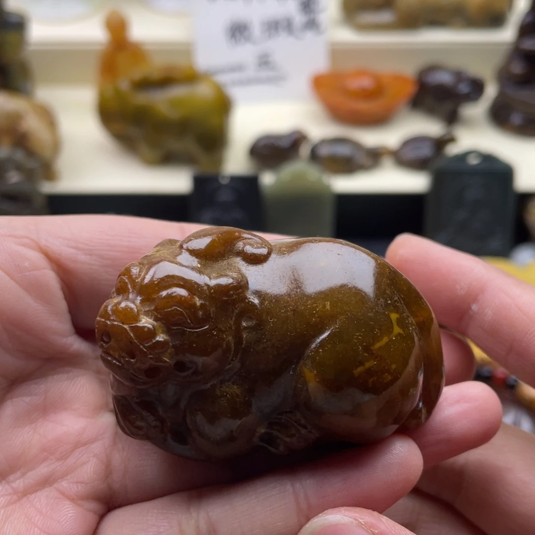 未镶嵌蛇纹石玉颈饰17