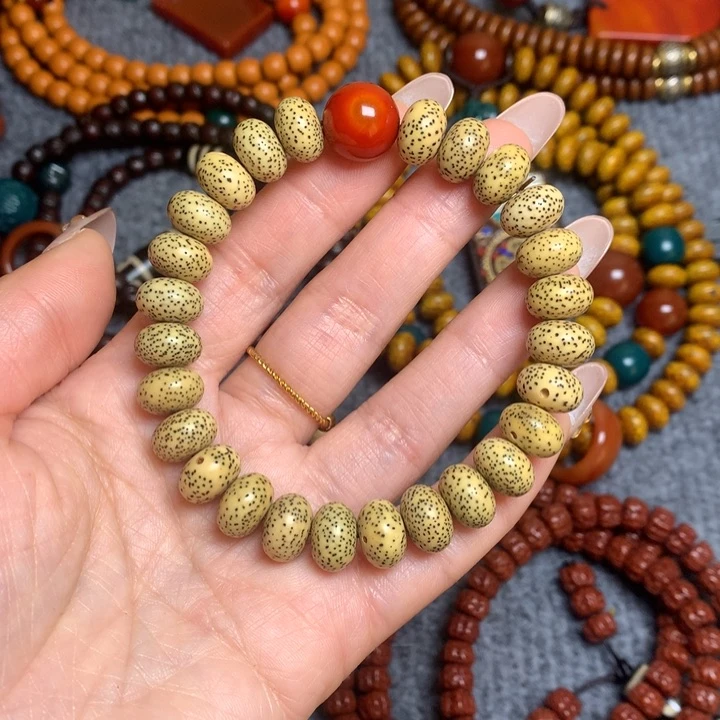 星月菩提吊坠菩提