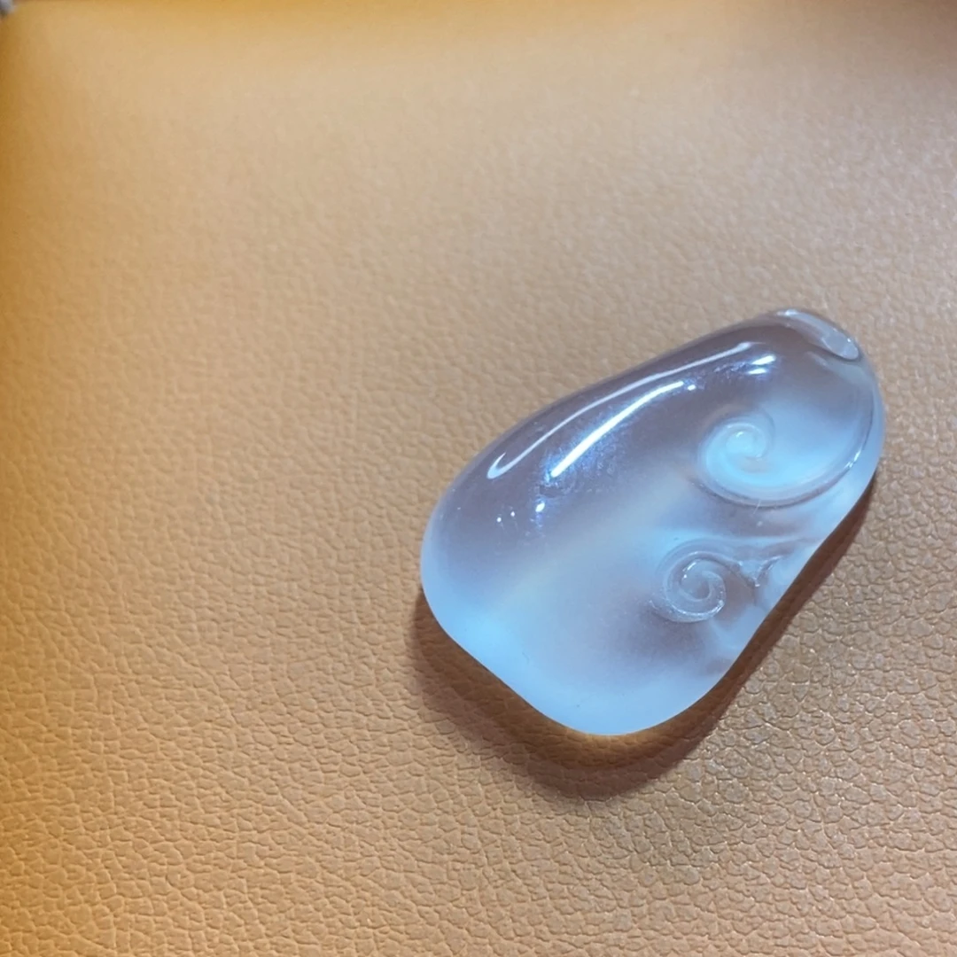 颈饰未镶嵌石英质玉