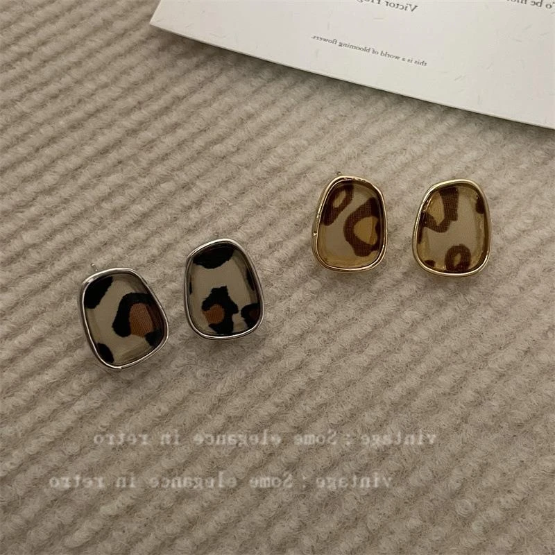 铜合金锆石耳饰 简约复古梯形棕色豹纹小巧耳环时尚精致温柔甜美