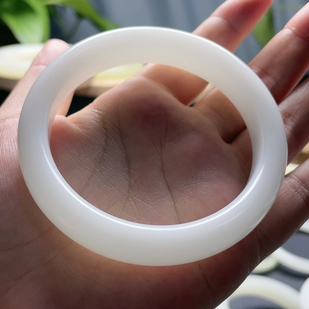 Y***57➕正圈一级白手镯