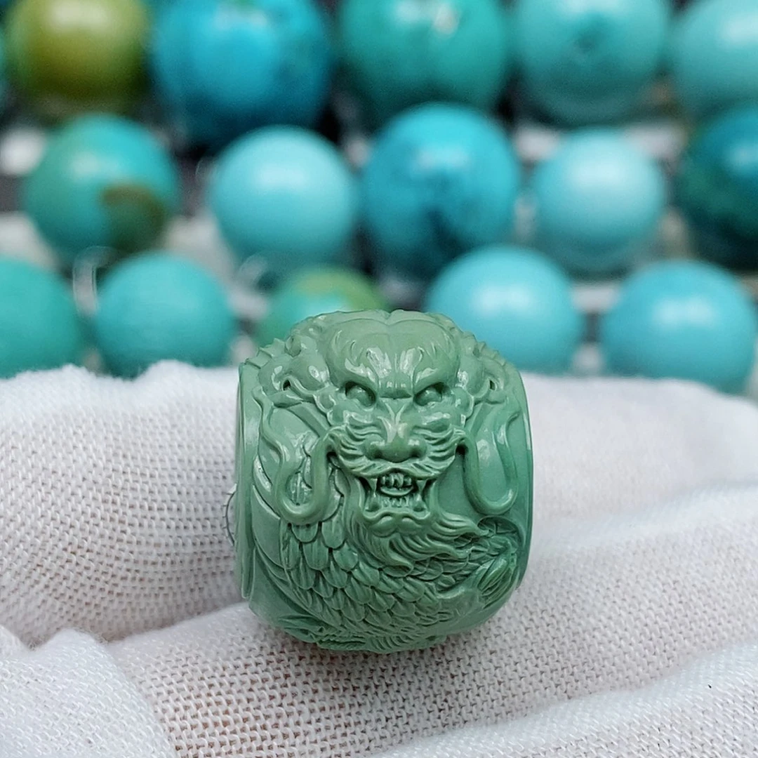 宇***尘未镶嵌绿松石配饰