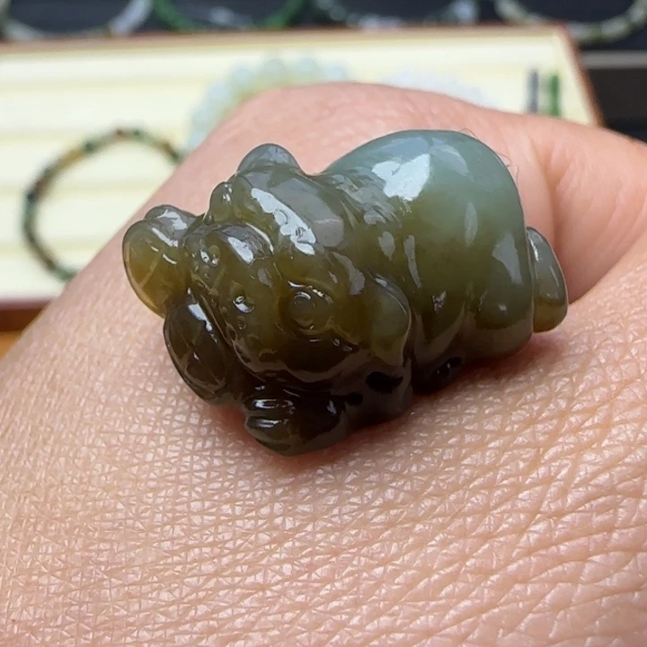 和田玉（糖玉）颈饰未镶嵌