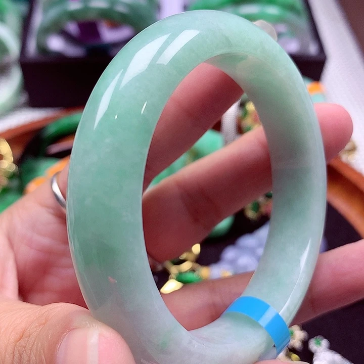 未镶嵌手镯翡翠翡翠
