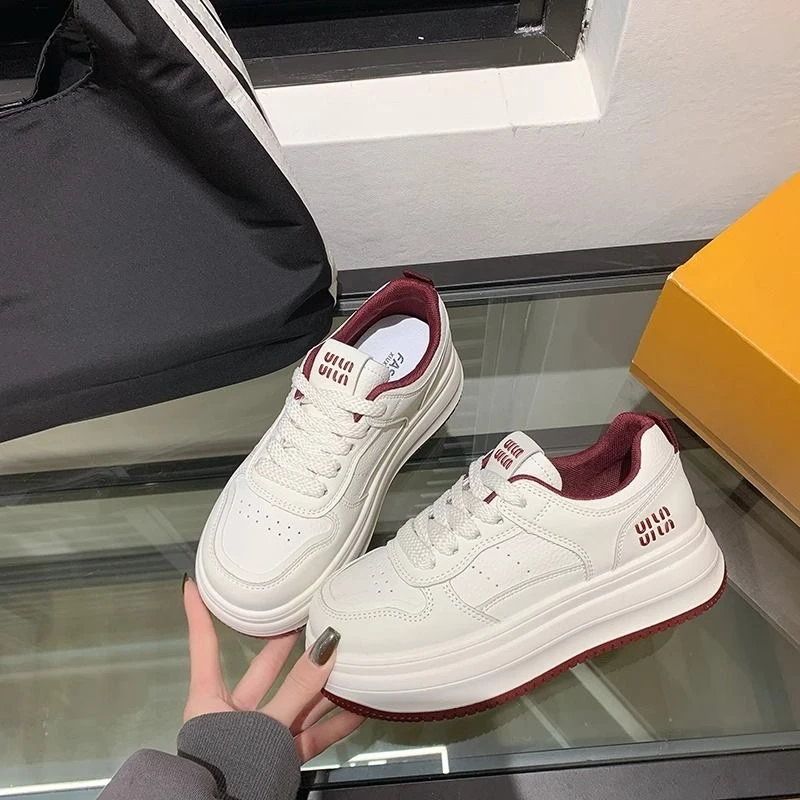 【小白鞋】 新款百搭舒适厚底设计感休闲鞋增高
