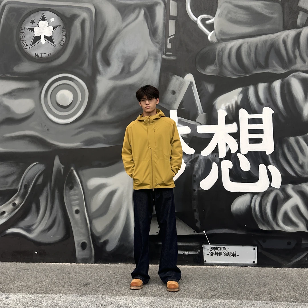 两棵树家男式无缝压胶机能软壳外套防风防水保暖透湿户外运动