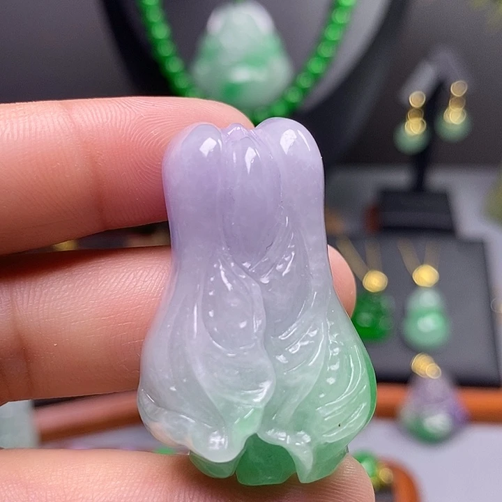 吊坠(赠链)未镶嵌翡翠