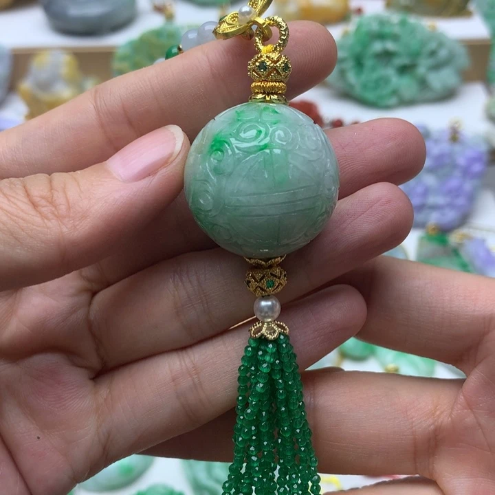 翡翠未镶嵌颈饰翡翠