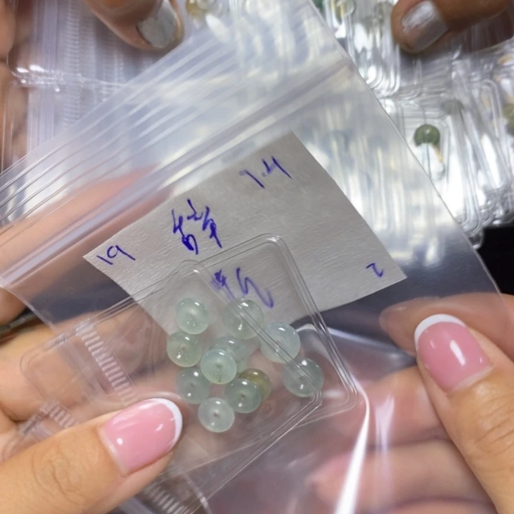 辞***忧定制翡翠未镶嵌不退