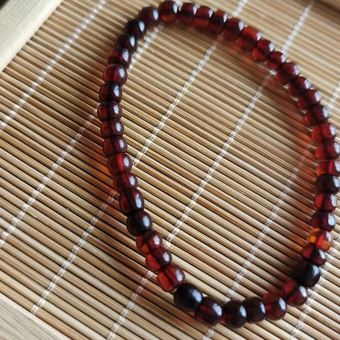 5mm血珀手串 FGA002CJ086