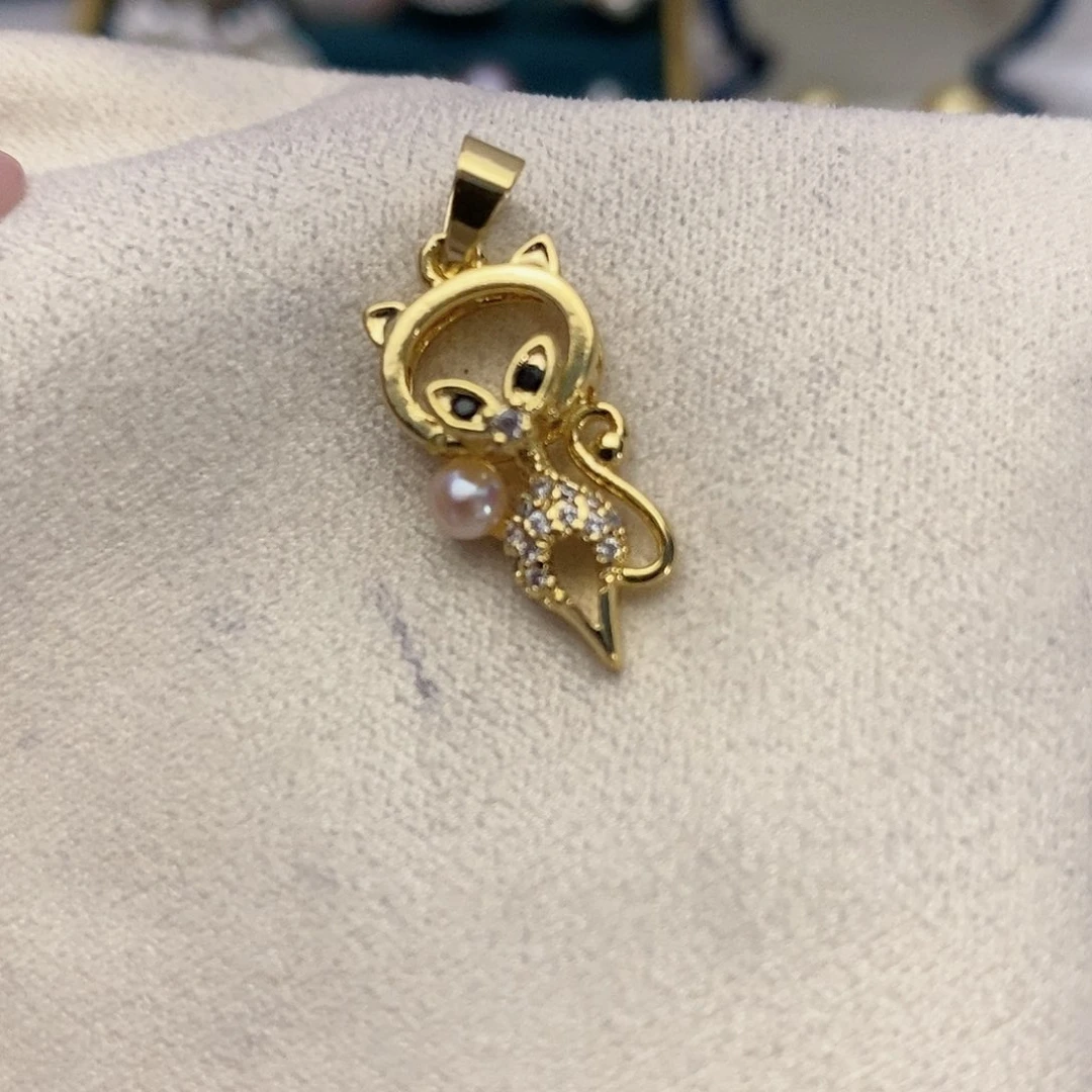 【闪购商品】淡水珍珠颈饰合金9