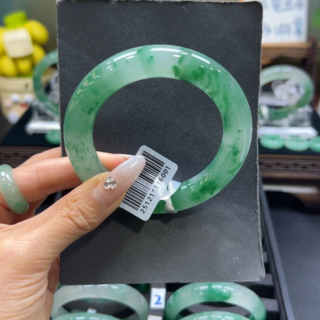 石英质玉（非洲翠）未镶嵌手镯57-58