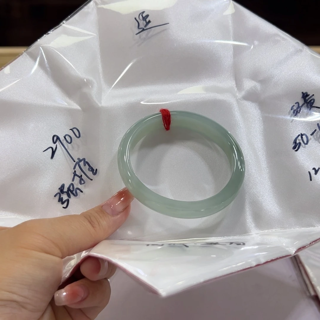 翡翠手镯未镶嵌逗*手镯