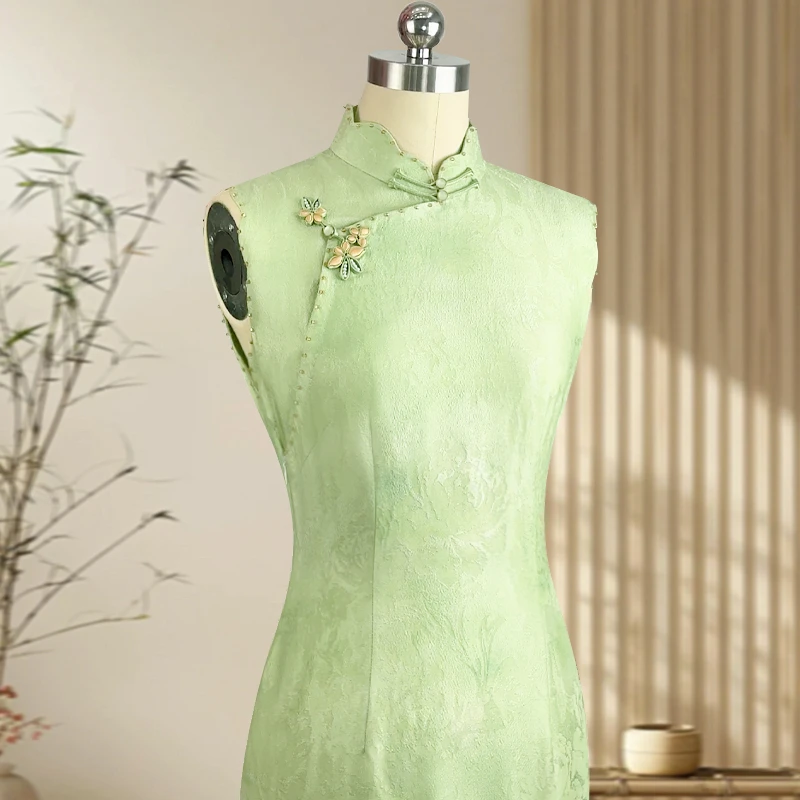 伊晨 玲珑娇高端旗袍显年轻丝毛手工无袖港工旗袍时尚修身国风