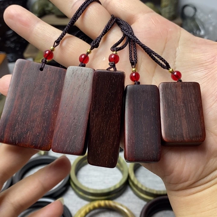 檀香紫檀（小叶紫檀）无事牌一块