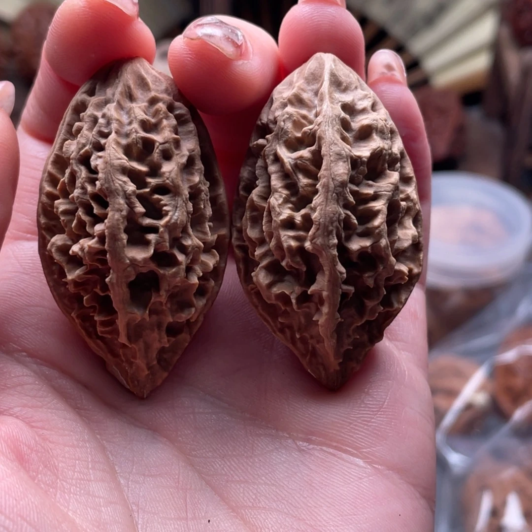 文玩核桃把件楸刀鱼1