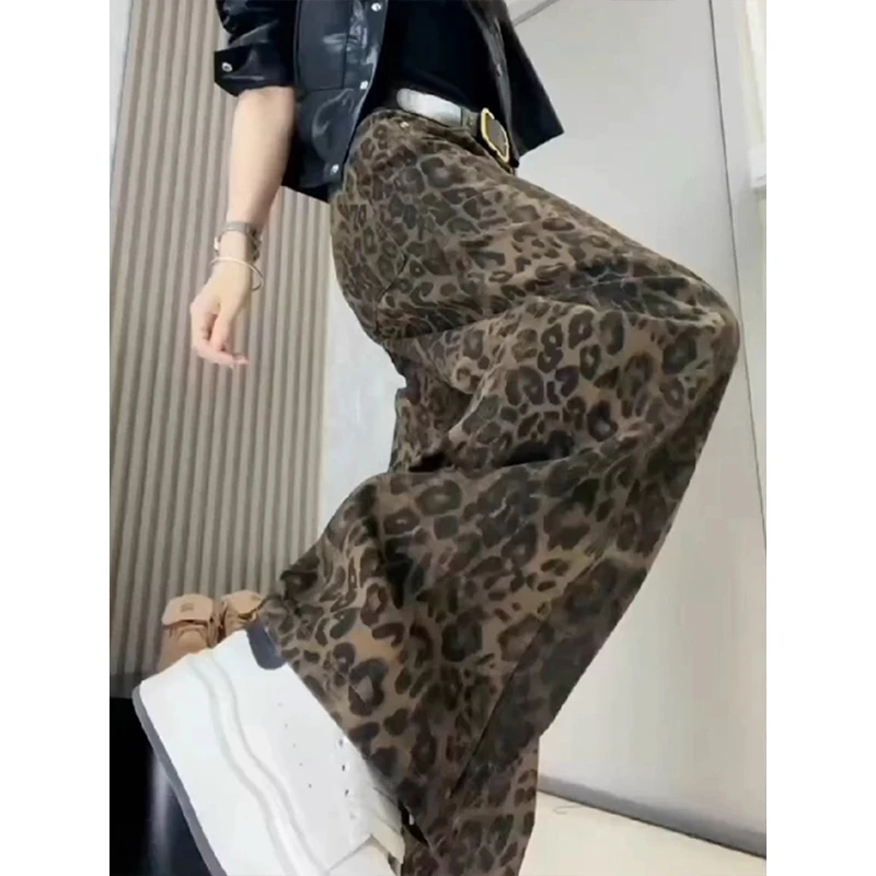 大码新款秋季宽松遮胯拖地牛仔裤女胖妹妹mm显瘦设计感豹纹弯刀裤