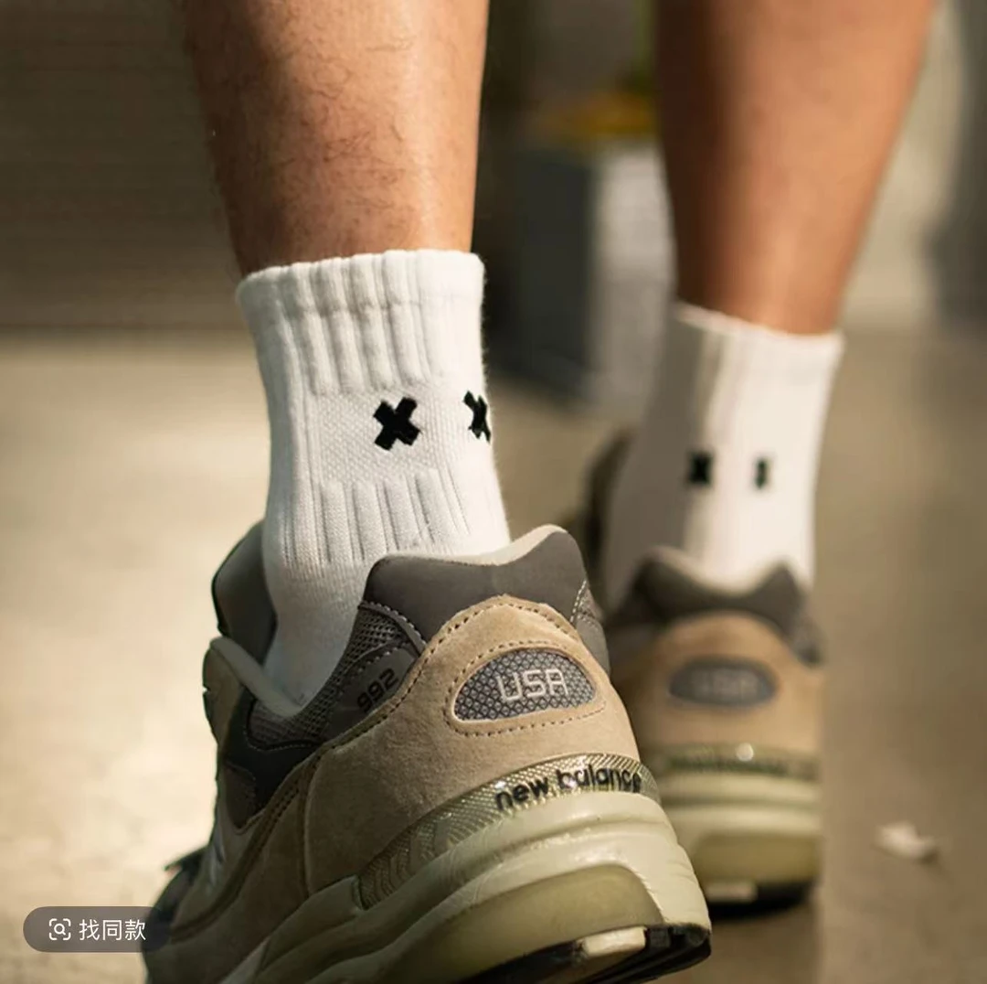 男生春夏时尚简约精梳棉百搭防臭街头潮流INS潮袜中筒袜