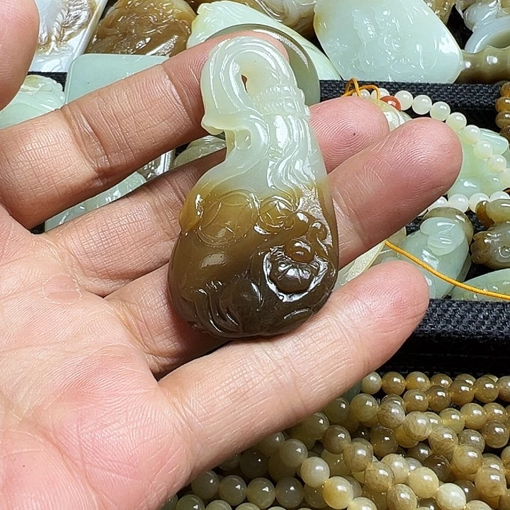 和田玉未镶嵌吊坠(不含链)