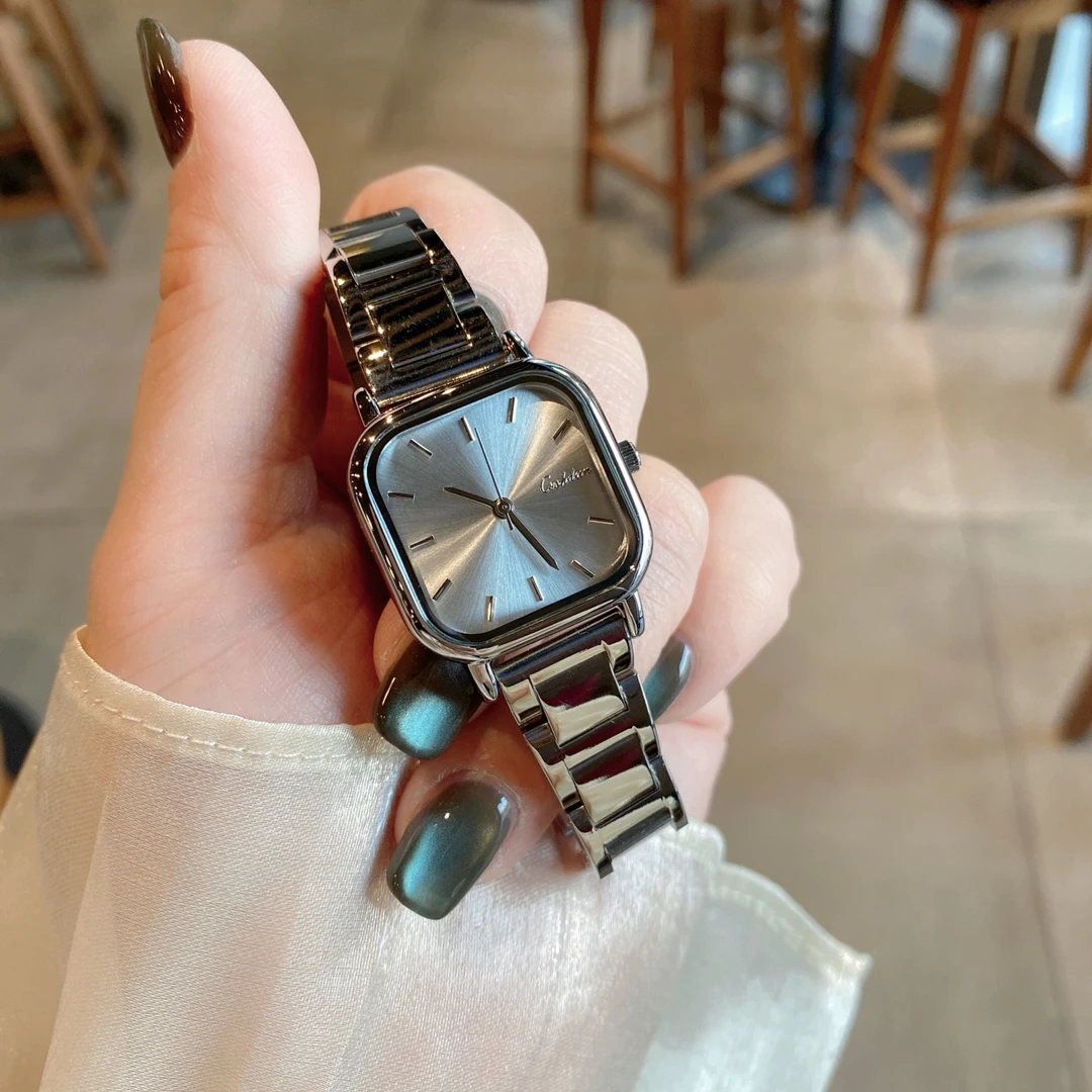 爆款经典简约ins气质女表方盘潮流小众时尚女士防水石英表手表