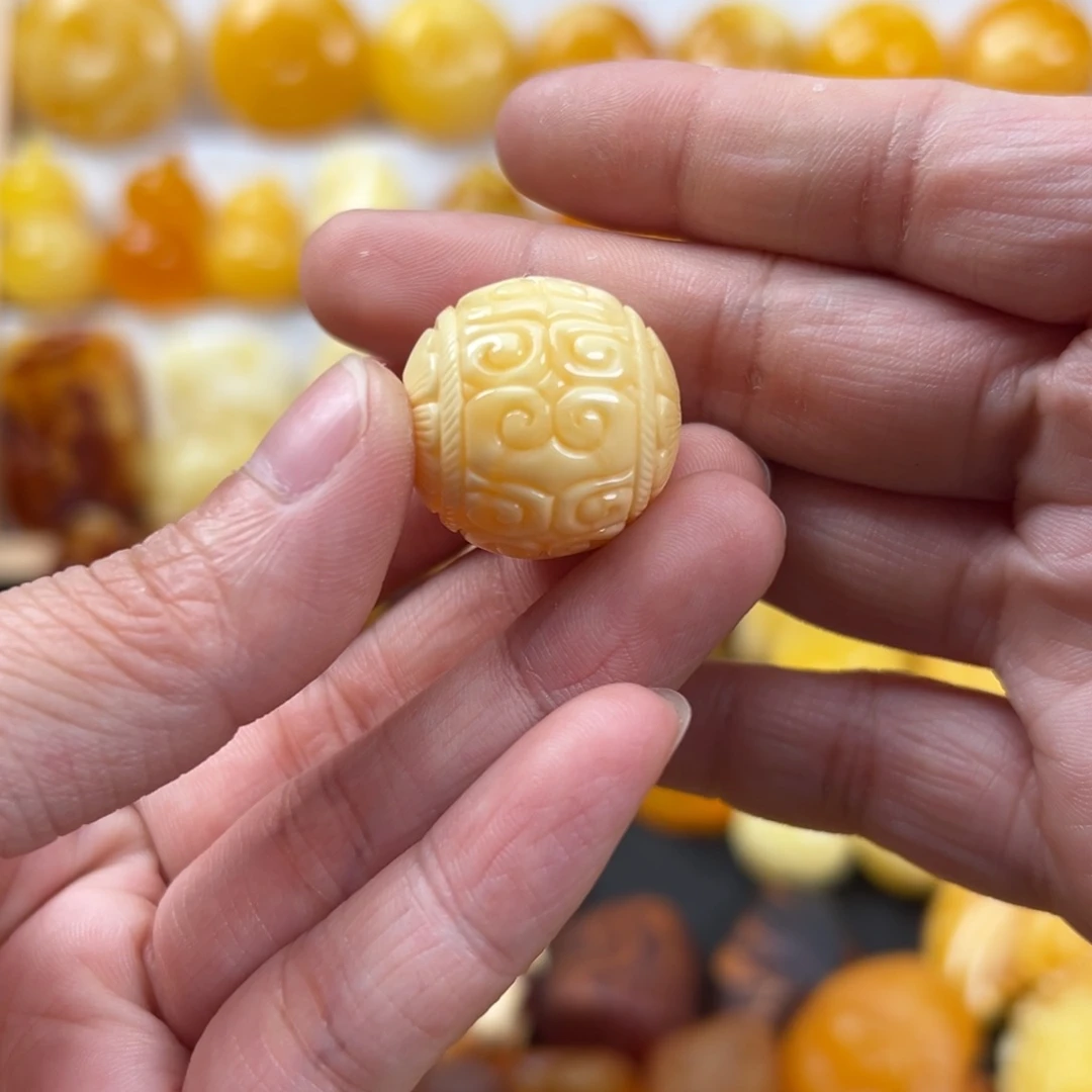 蜜蜡未镶嵌颈饰6.5克