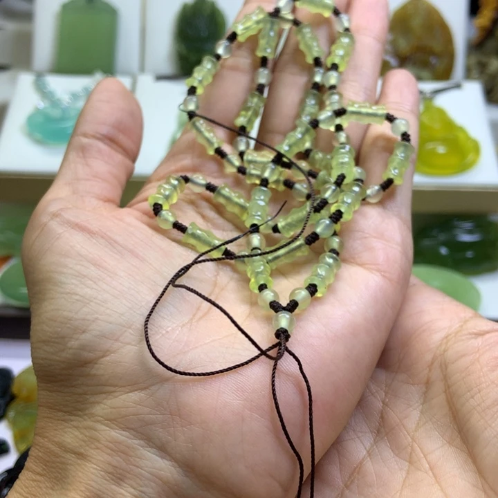 【闪购商品】未镶嵌蛇纹石玉颈饰骑***移