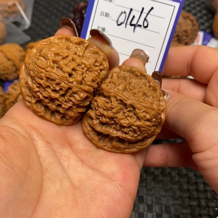 文玩核桃把件0146南疆石45