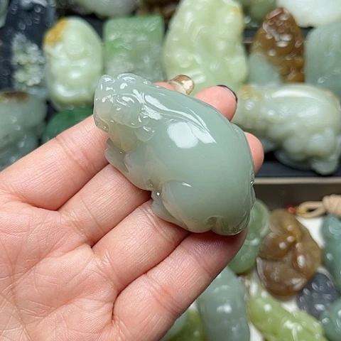 和田玉颈饰未镶嵌玄*公