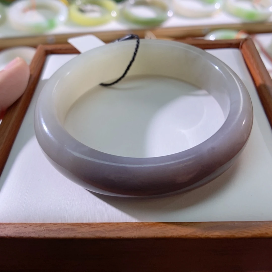 【闪购商品】未镶嵌手镯和田玉