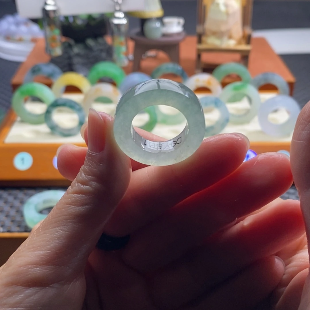 定制翡翠未镶嵌12-18圈口