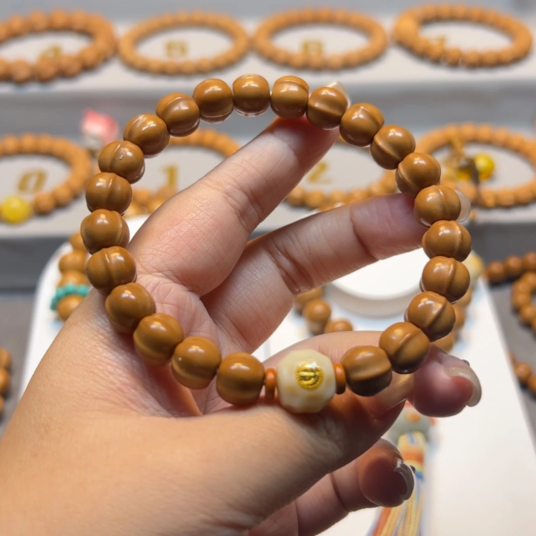 猴头核桃手串10.3三花鲨鱼