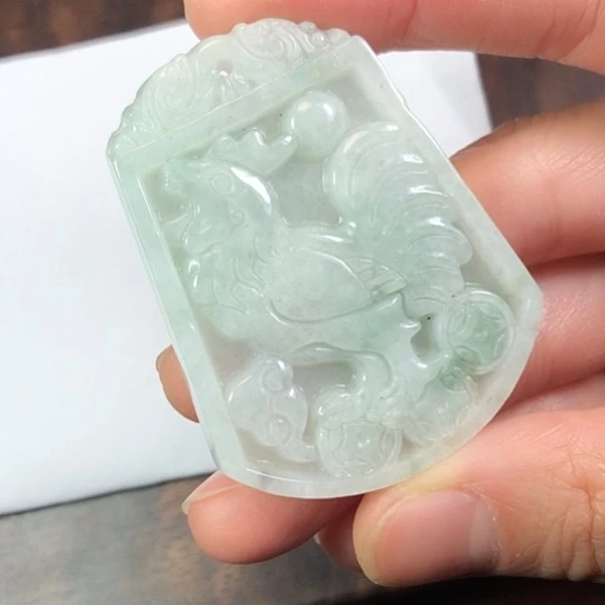 翡翠未镶嵌颈饰缅甸A货，每天下午1点半开播