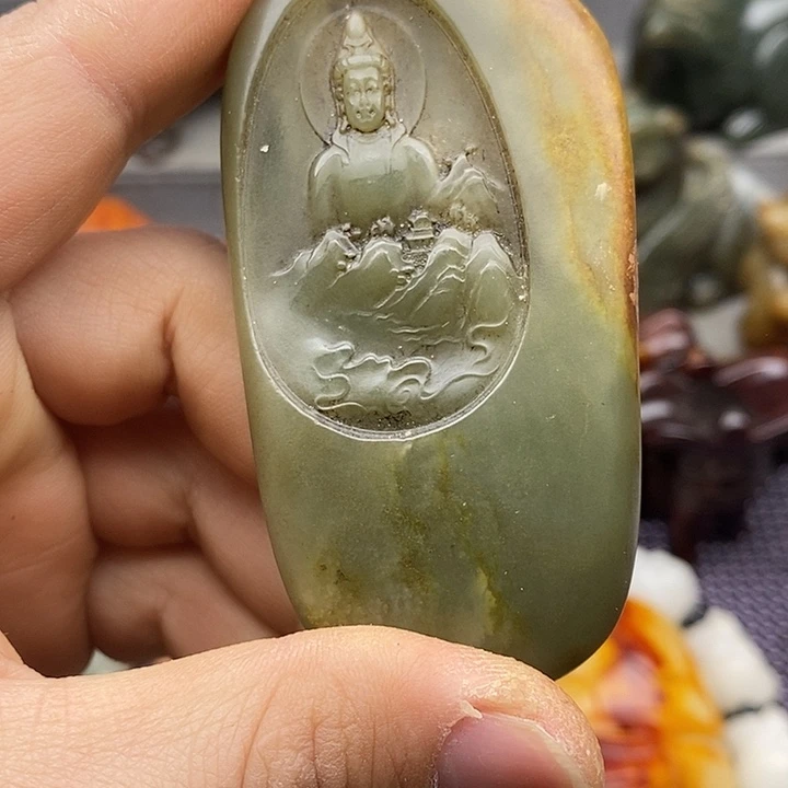 未镶嵌蛇纹石玉颈饰