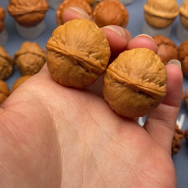 文玩核桃把件赤霞珠