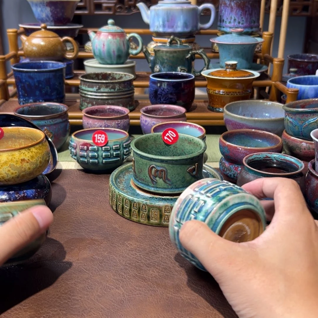 留***月钧瓷的制作工艺和工艺都是非常的