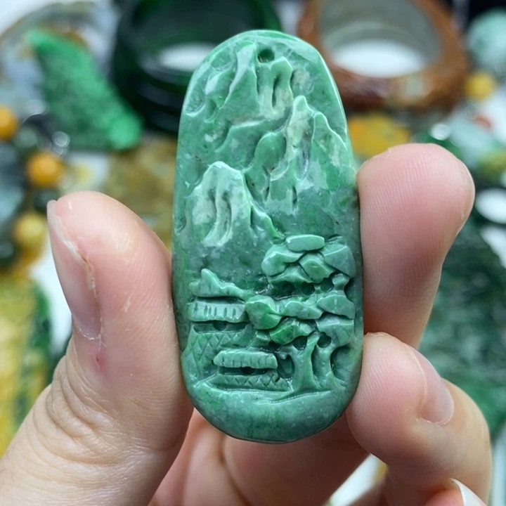 颈饰未镶嵌翡翠吊坠