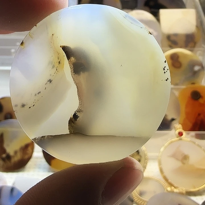 玛瑙/玉髓未镶嵌珠宝奇石