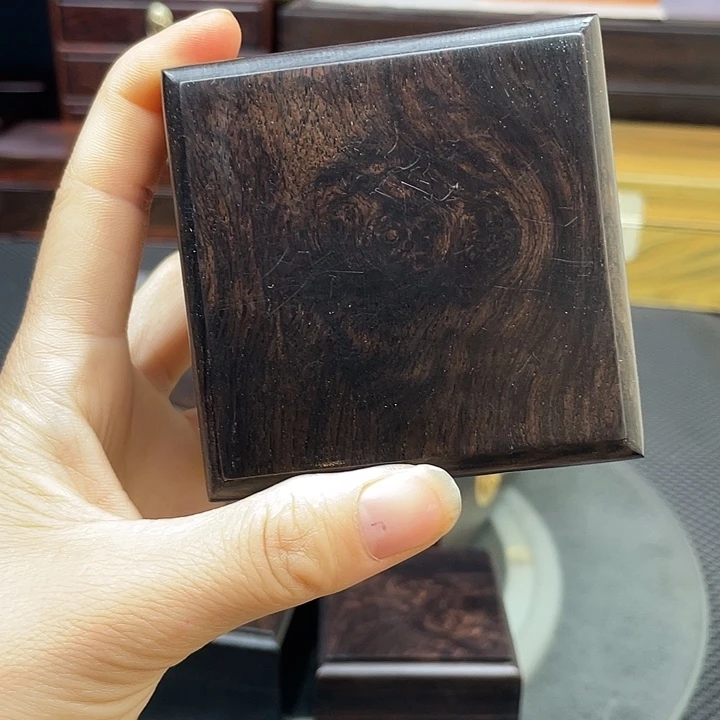 木7****a紫光谭小盒子一