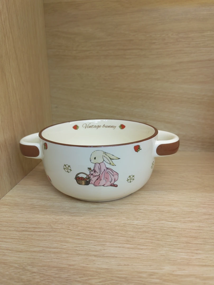 B299赫拉兔粉裙双耳碗草莓