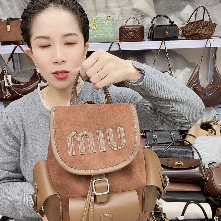 蚕丝小牛剖层皮革PU9393