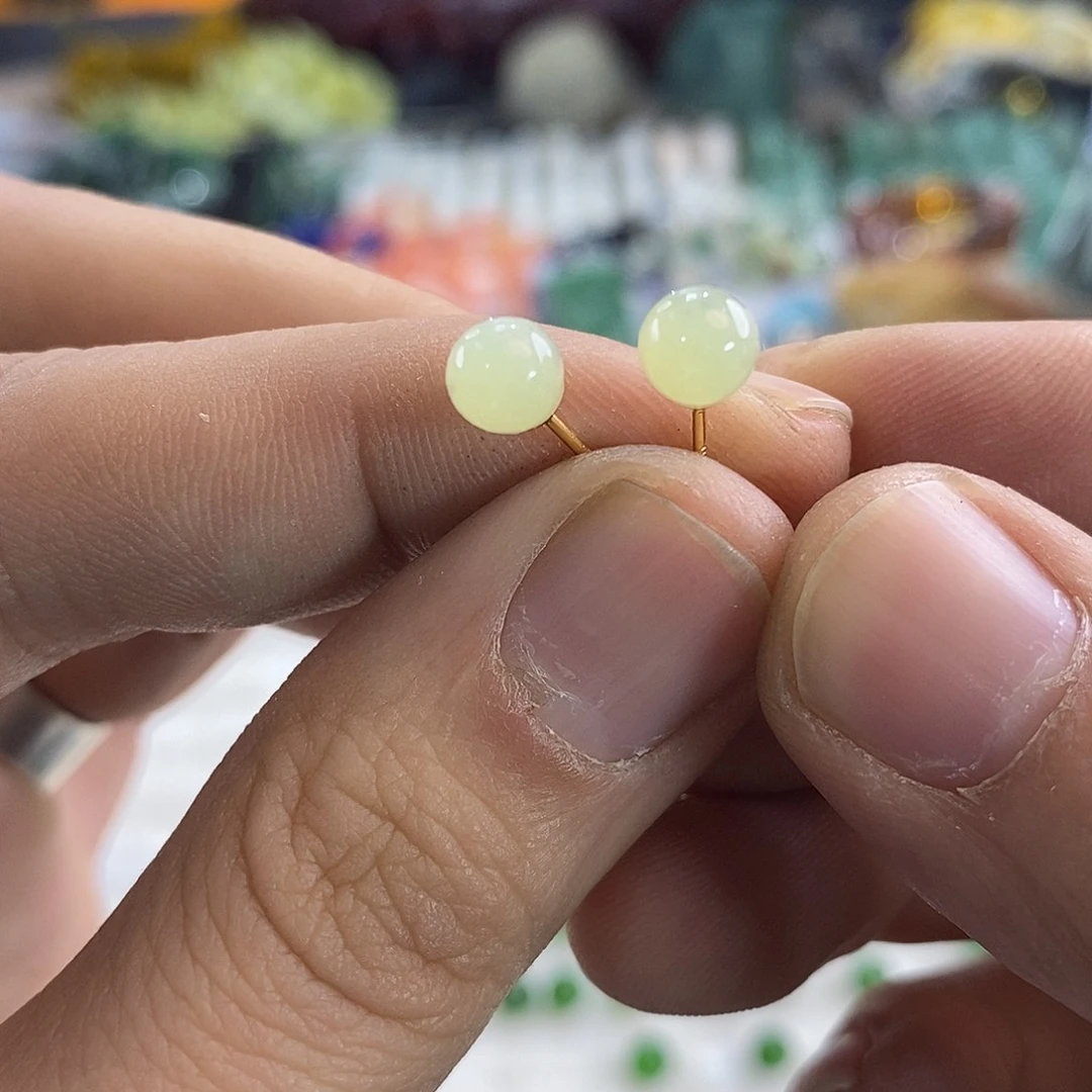 和田玉耳钉黄口银S925镶嵌