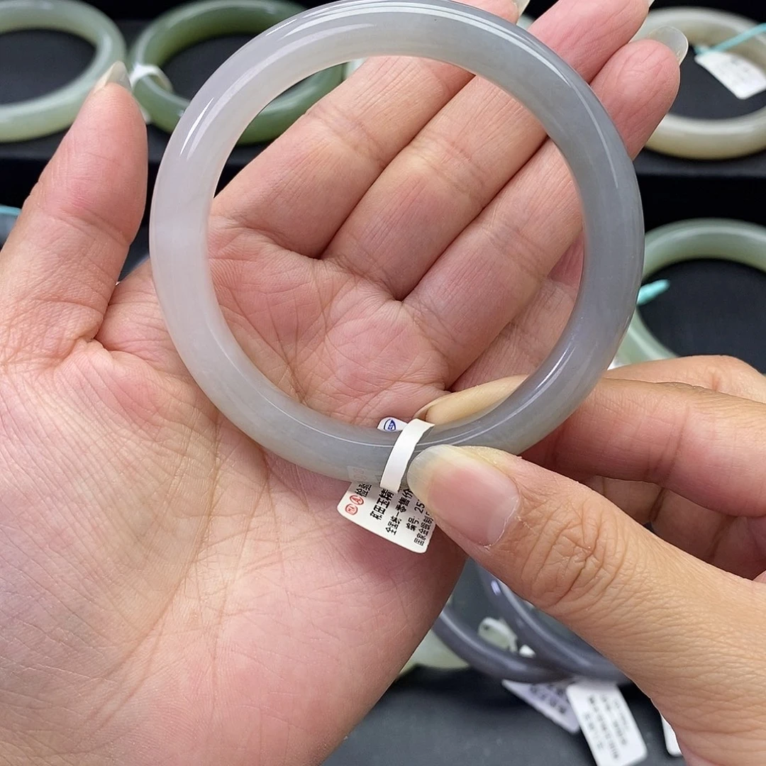 和田玉未镶嵌珠宝奇石和田玉手镯57