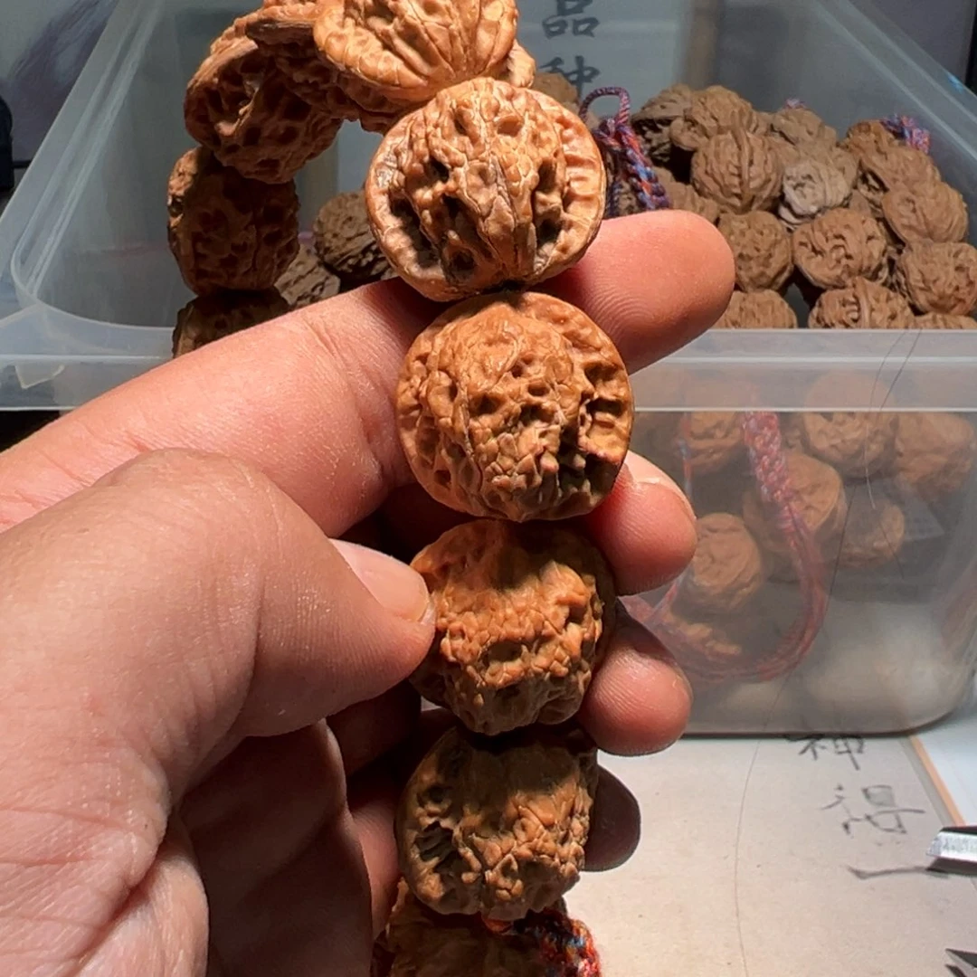 文玩核桃，野生麻核桃串