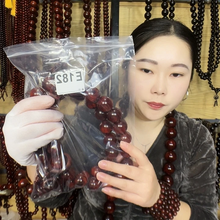 玉***友东非黑黄檀（紫光檀）182